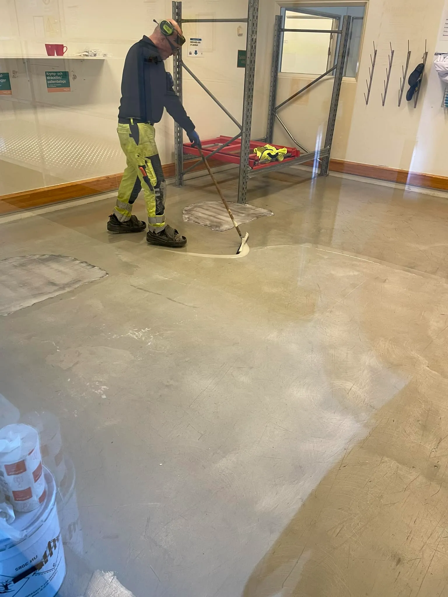 Entreprenadbesiktning av betonggolv